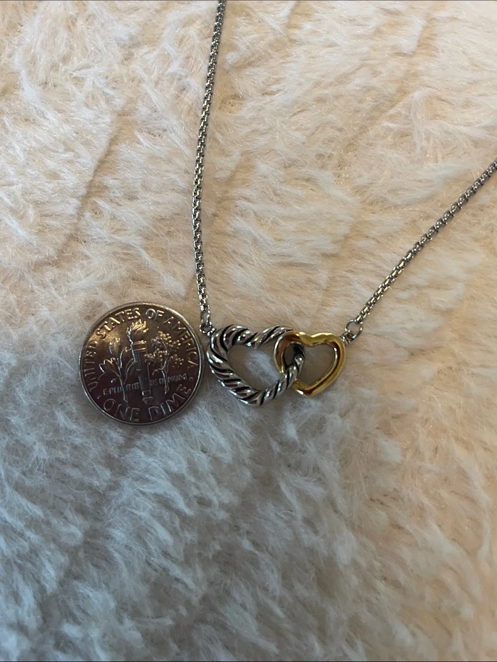 David Yurman Two Interlocking Heart Necklace in Silver and Gold - Picture 4 of 9